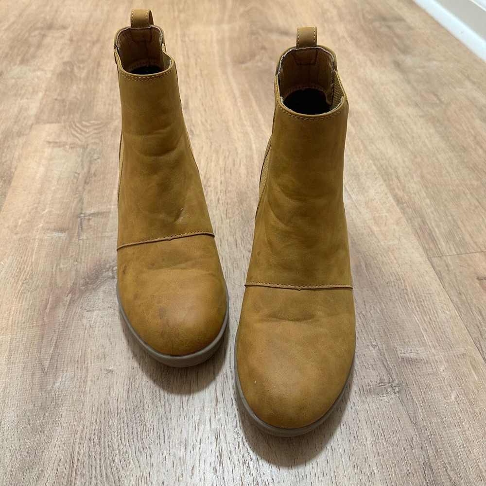 Athlefit | Women's Hidden Wedge Ankle Boots Tan Chelsea Lug Sole Boot Shoe, 9.5 - Picture 2 of 8